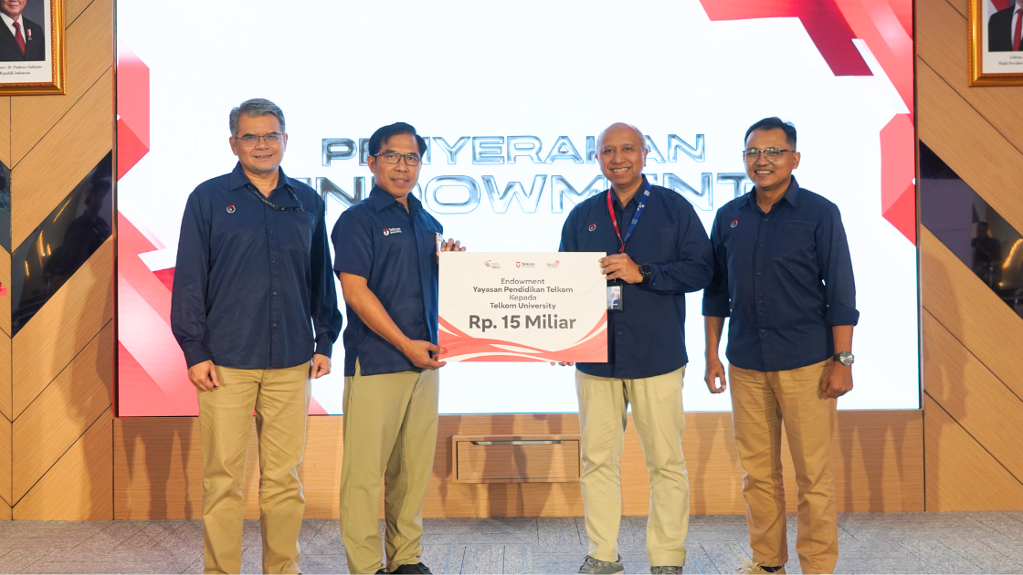 Penyerahan Endowment Fund dari YPT