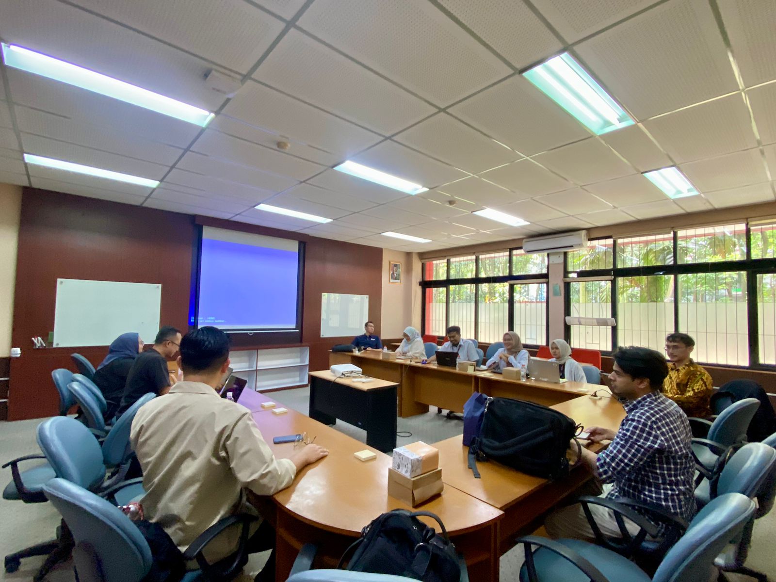 Kunjungan dan diskusi dengan YPT kolaborasi dengan PwC (PricewaterhouseCoopers)